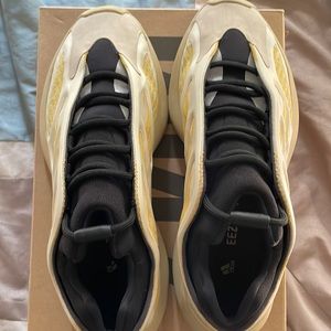 Yeezy 700 V3 Safflower